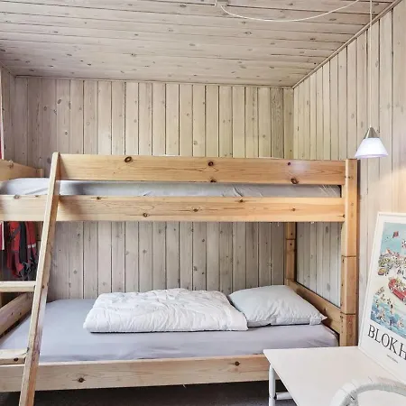 Holiday home Eriksine *